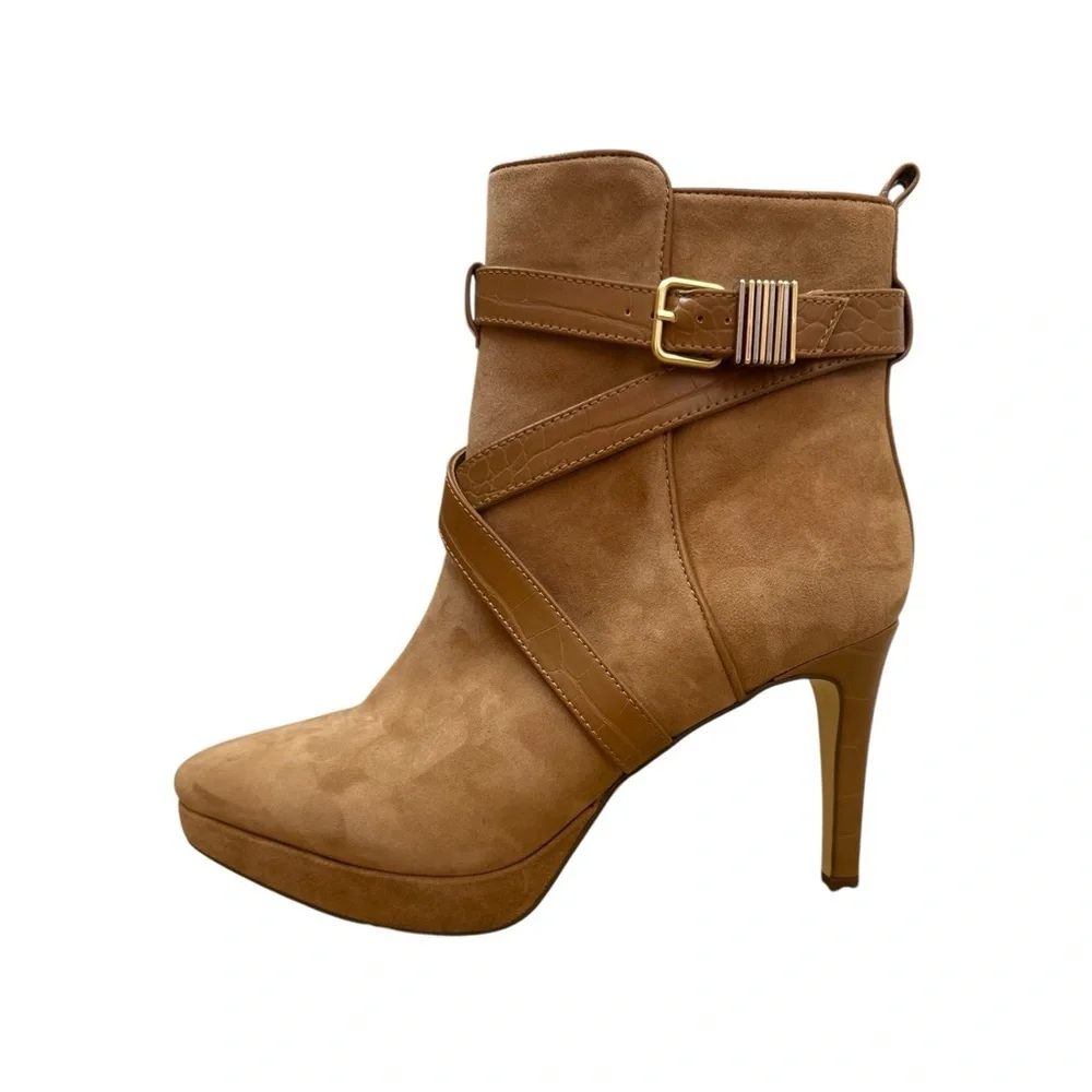 White House Black Market  Suede Ankle Boots Toasted Coconut Size 9 NWT